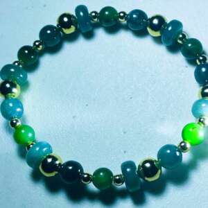 “Armonía Eterna” – Pulsera Unisex de Jade Natural con Separadores de Oro 14k