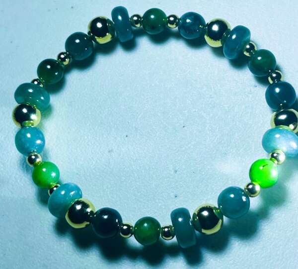 “Armonía Eterna” – Pulsera Unisex de Jade Natural con Separadores de Oro 14k