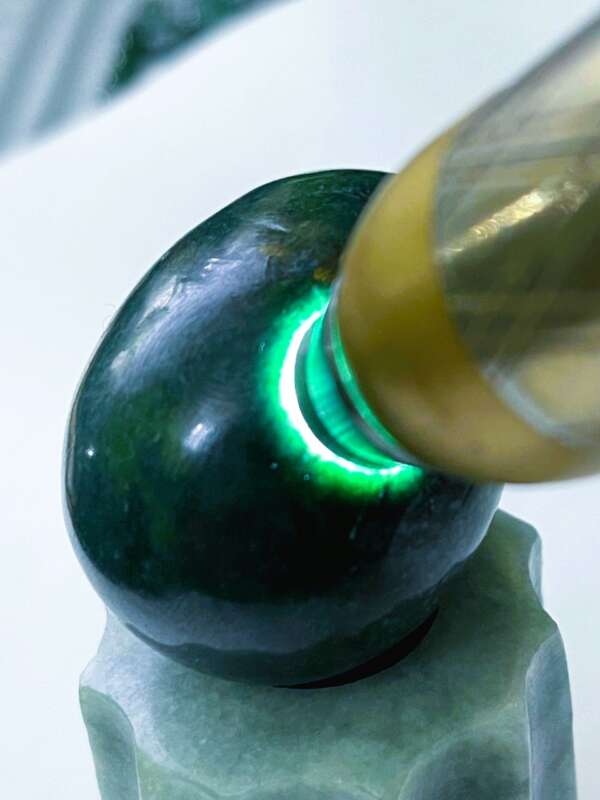 🥚 Huevo de Jade Verde Aguacate – “Equilibrio en tus Manos” - Imagen 7