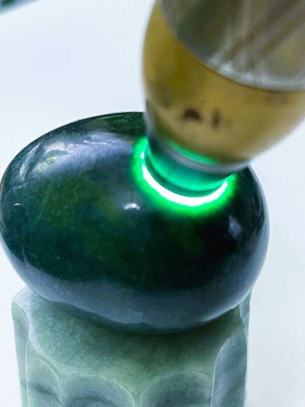🥚 Huevo de Jade Verde Aguacate – “Equilibrio en tus Manos” - Imagen 9