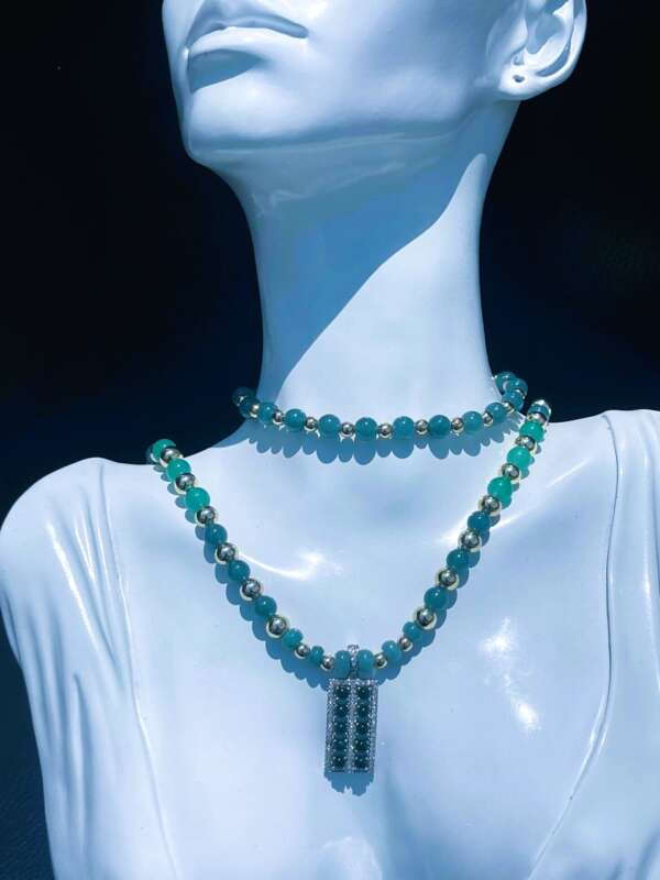 Collar "Sabiduría Eterna" – Jade Princesa, Verde y Cuarzo Rosado con Dije de Ábaco en Jade Esmeralda - Imagen 5