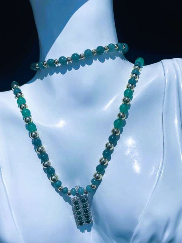 Collar "Sabiduría Eterna" – Jade Princesa, Verde y Cuarzo Rosado con Dije de Ábaco en Jade Esmeralda - Imagen 10