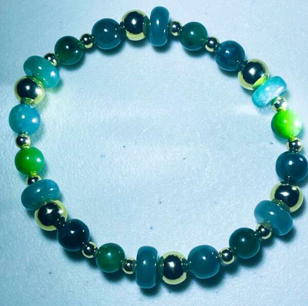 “Armonía Eterna” – Pulsera Unisex de Jade Natural con Separadores de Oro 14k - Imagen 4