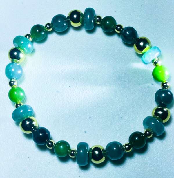 “Armonía Eterna” – Pulsera Unisex de Jade Natural con Separadores de Oro 14k - Imagen 5