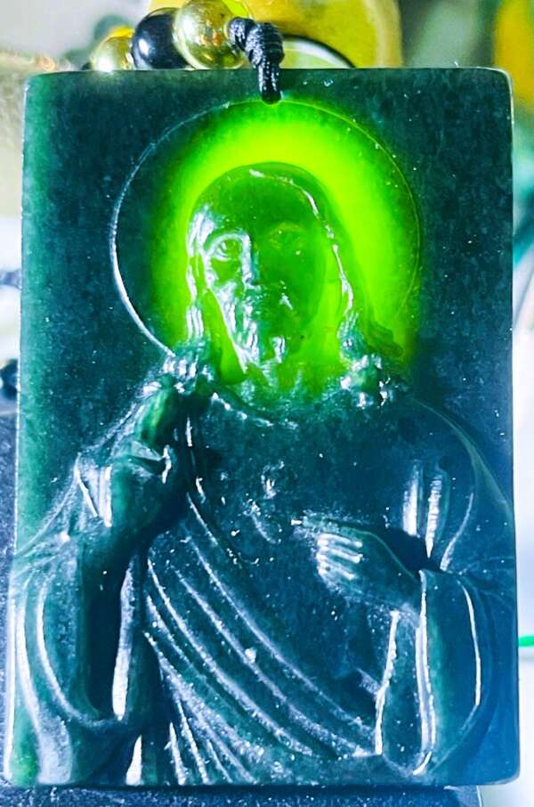Rosario de Jade Princesa con Dije de Jesús - Imagen 9